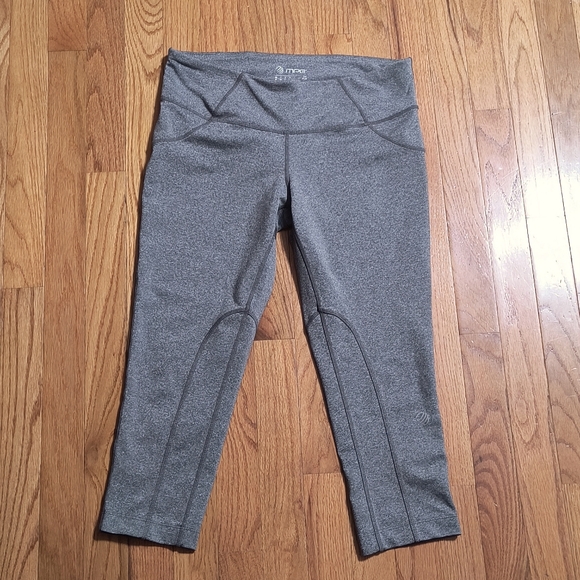 MPG Capri leggings, size medium, gray - Picture 1 of 6